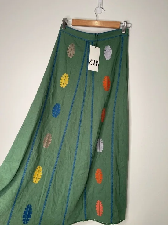 NWT ZARA Green Embroidered A-Line Skirt Linen Blend Aztec size Extra Small - Picture 6 of 7
